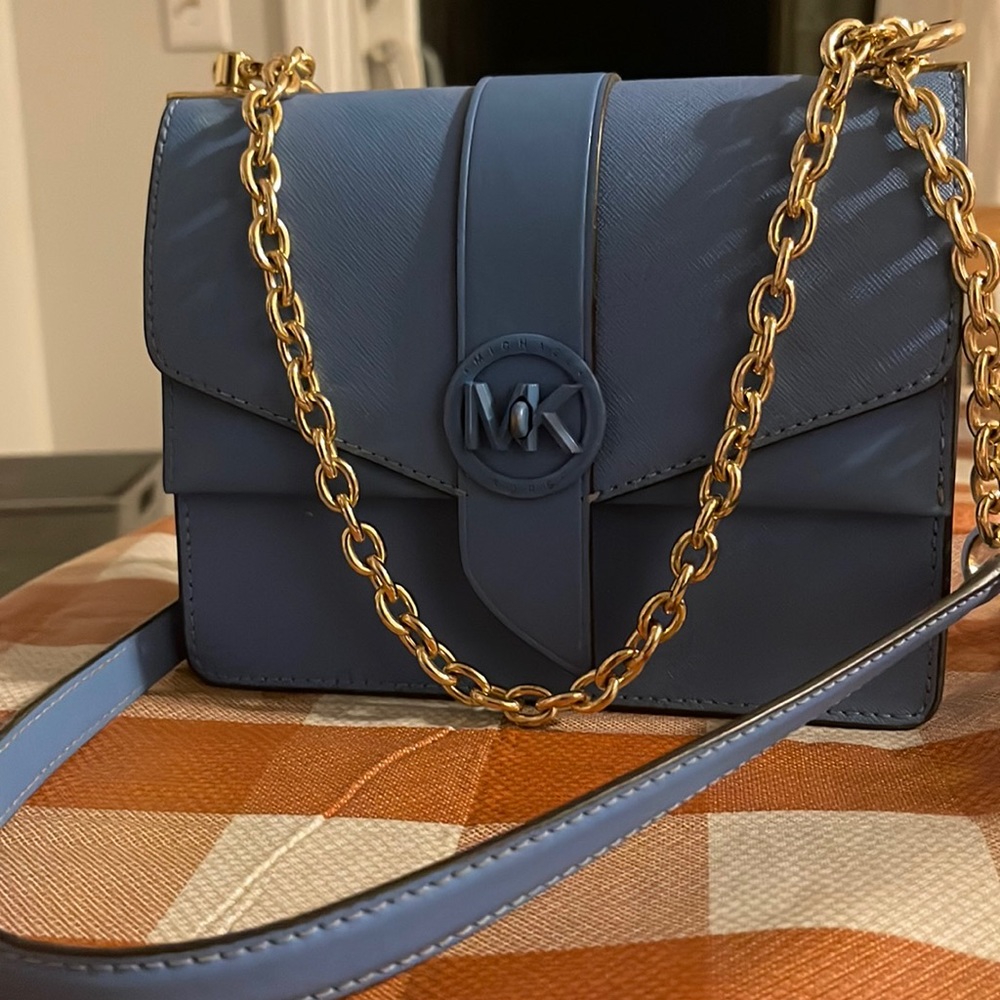 Michael kors 🔥🔥 - Picture 3 of 7